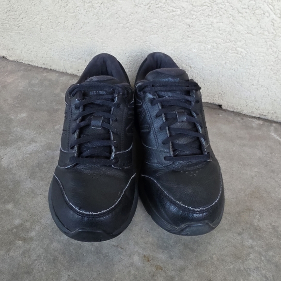 Size 7 - New Balance 928V3 Women’s Triple Black Walking Shoes WW928BK3 - Picture 5 of 8